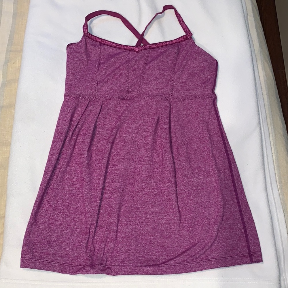 Lululemon tank